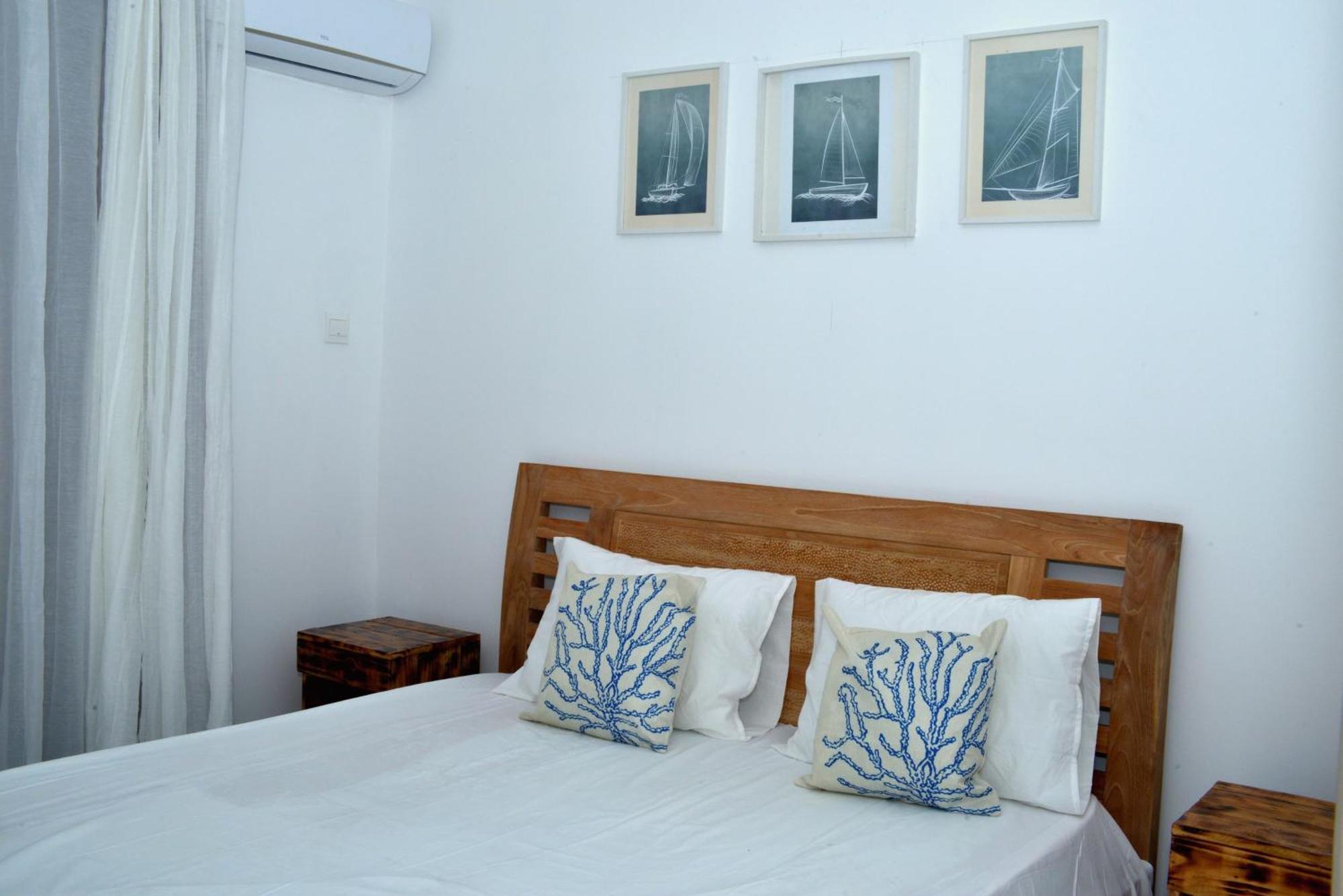 Kensington Square Luxury Apartment Flic en Flac ภายนอก รูปภาพ